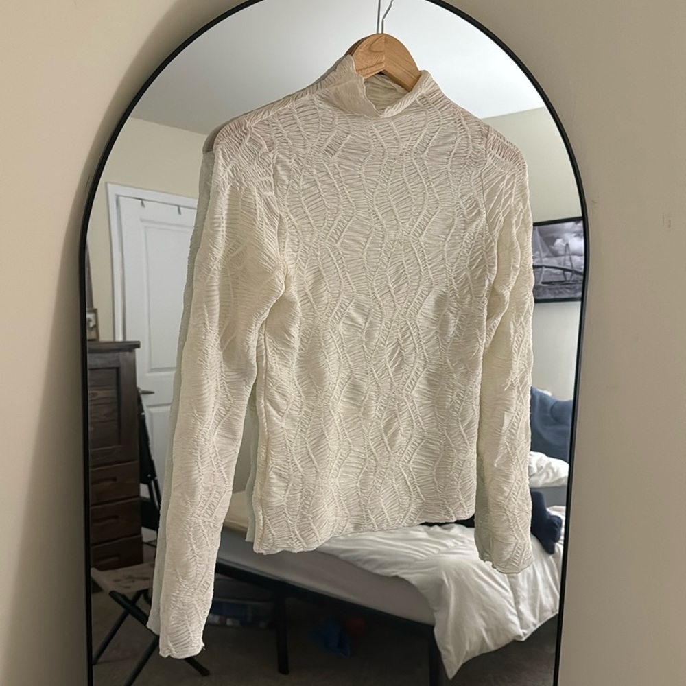 Size medium turtleneck top